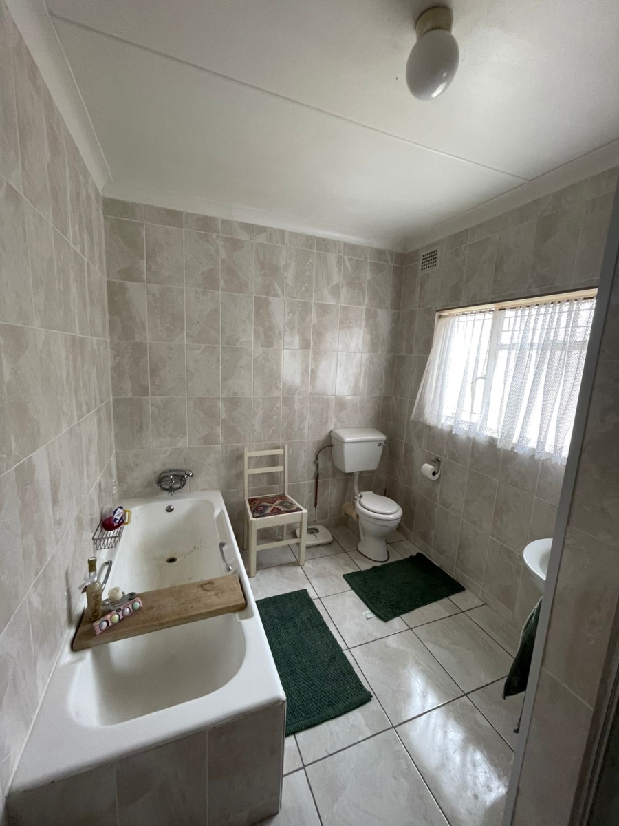 5 Bedroom Property for Sale in Panorama Free State